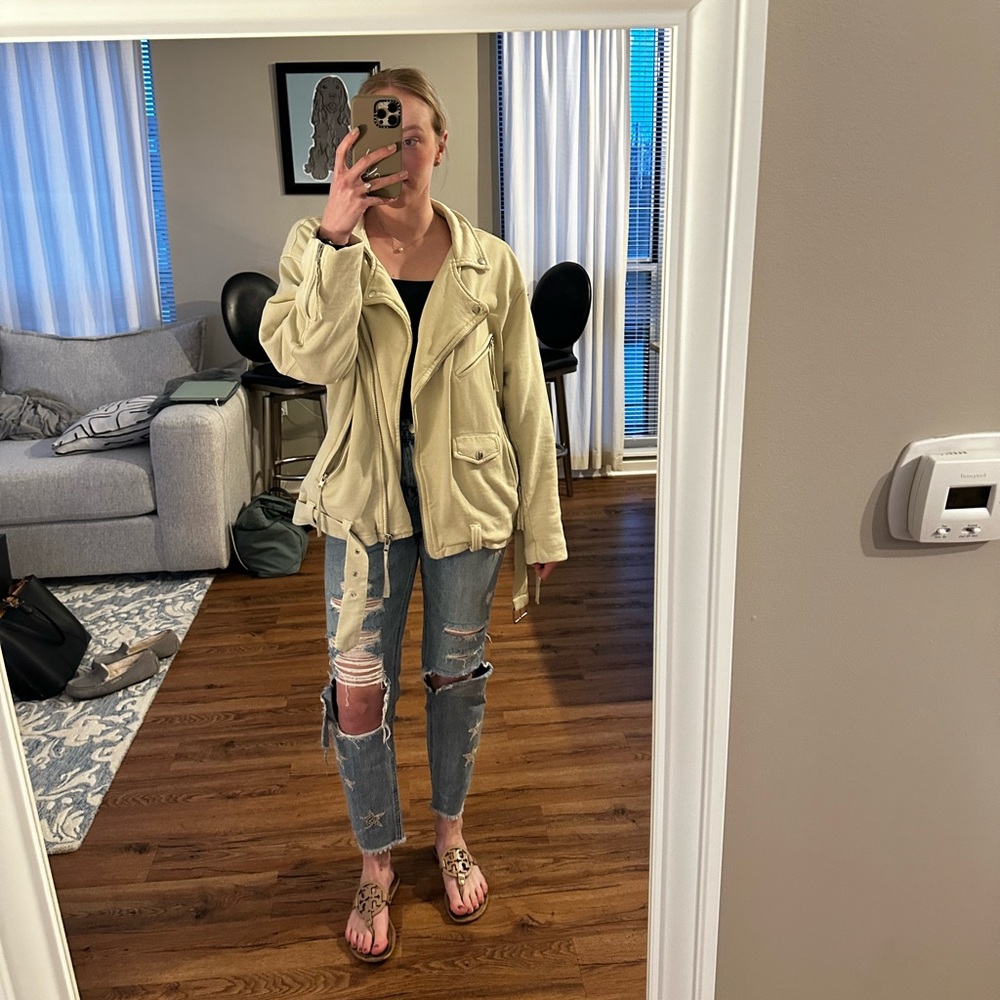 Free People (We The Free) cream colored zip up jacket with buckle